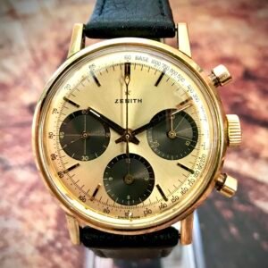 ZENITH TRICOMPAX CHRONOGRAPH, AÑO 1960 - TEMPPUS: Unidad muy difícil de ver y menos en este estado de colección, ya que en este color de esfera dorada con subesferas “panda” en oscuro se fabricaron escasísimas unidades. El día de su publicación en nuestra web, única unidad a la venta en el mundo.