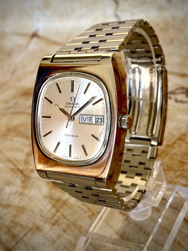OMEGA GENEVE DAY/DATE AUTOMÁTICO, AÑO 1975 - TEMPPUS:
