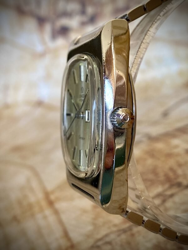OMEGA GENEVE DAY/DATE AUTOMÁTICO, AÑO 1975 - TEMPPUS: