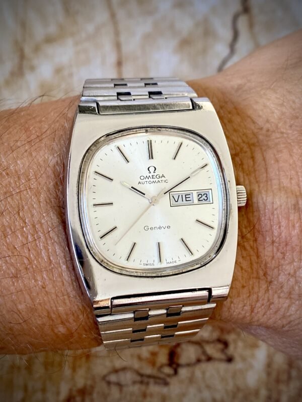 OMEGA GENEVE DAY/DATE AUTOMÁTICO, AÑO 1975 - TEMPPUS: