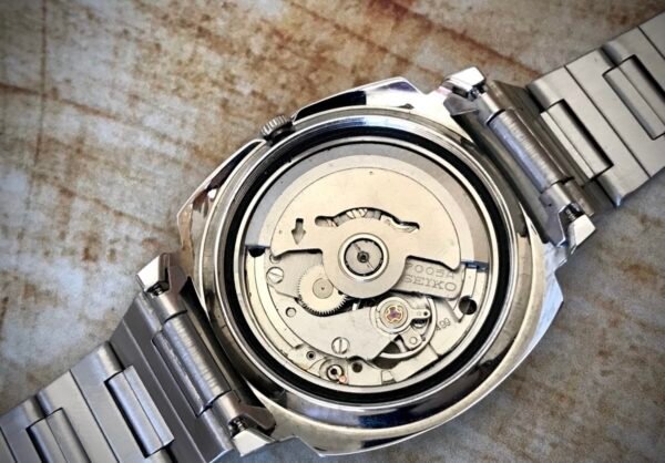 ¡RAREZA! SEIKO 7005-8140 EJÉRCITO IRANÍ, (New Old Stock) - TEMPPUS: