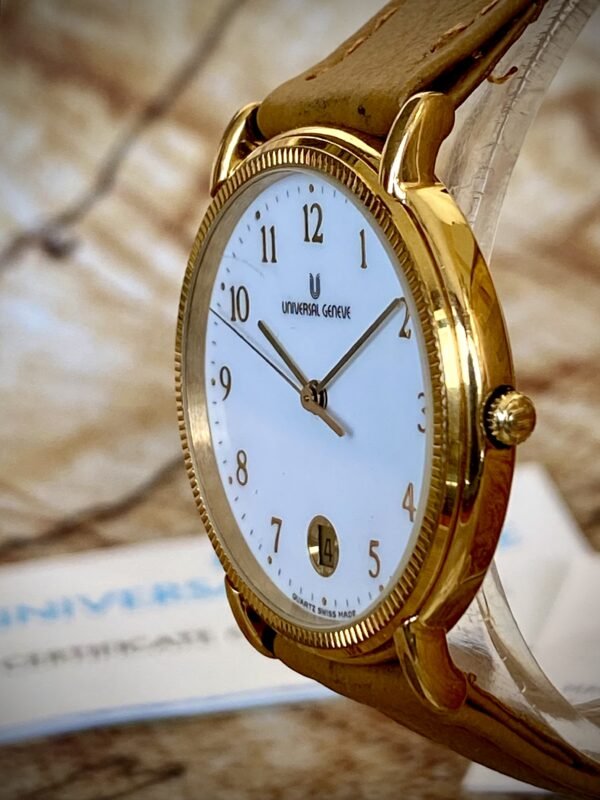 UNIVERSAL GENEVE CALENDAR EXTRAPLANO, CUARZO - TEMPPUS: