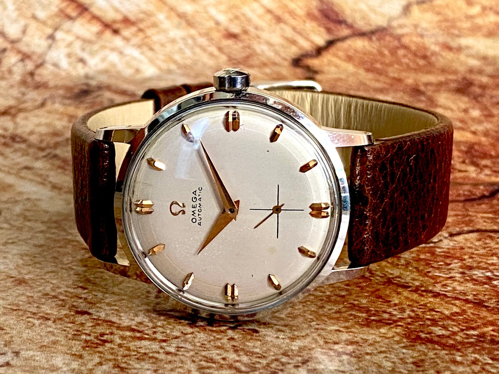 OMEGA PRE-GENEVE AUTOMÁTICO SISTEMA BÚMPER, 1952 - TEMPPUS: