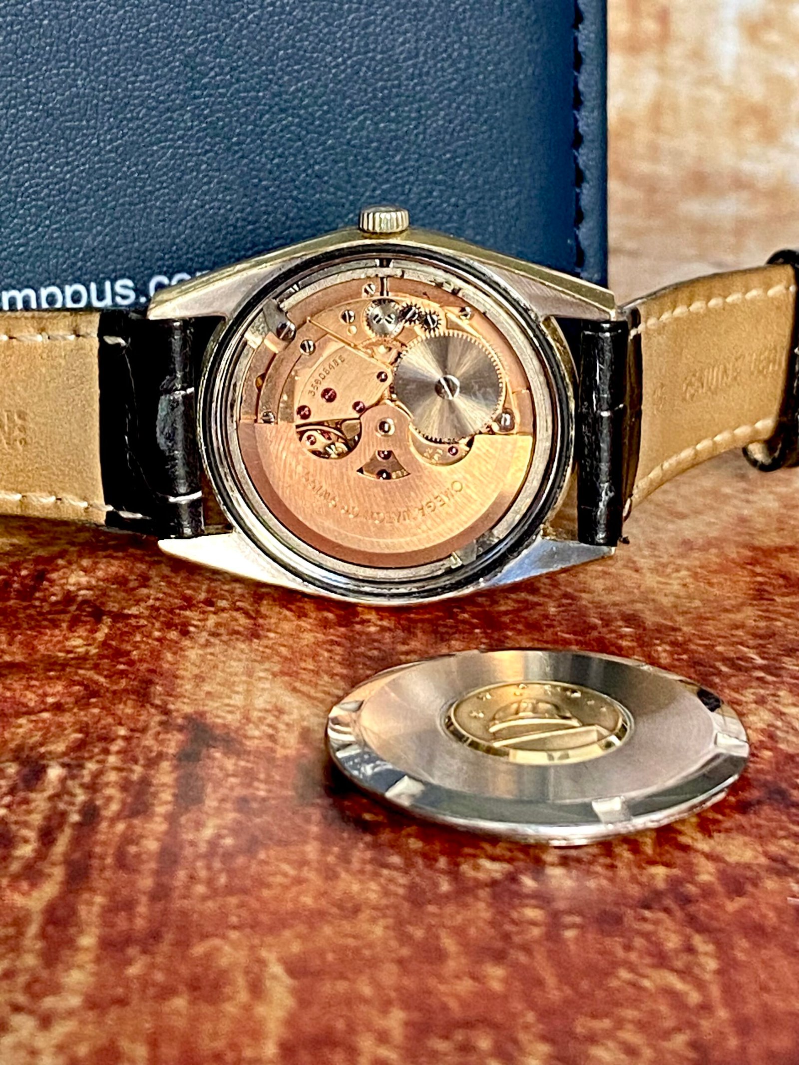 OMEGA CONSTELLATION AUTOMÁTICO, ACERO Y ORO 18K (TRASERA) - Imagen 4