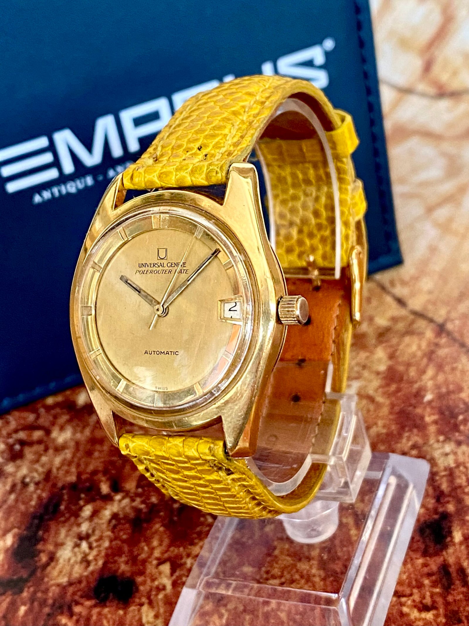 UNIVERSAL GENEVE POLEROUTER DATE ORO 18 QUILATES - Imagen 3