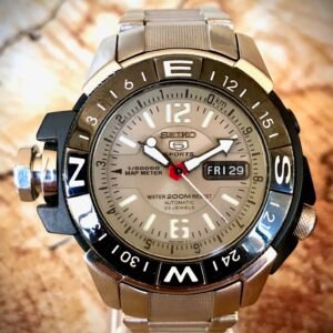 SEIKO 5 «ATLAS MAP METER» AUTOMÁTICO, AÑO 2009
