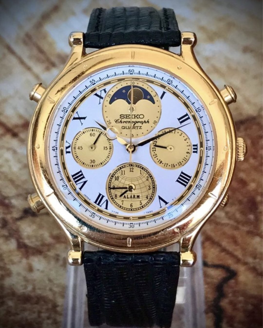 SEIKO CHRONOGRAPH DISCOVERY MOONPHASE, VINTAGE - TEMPPUS: