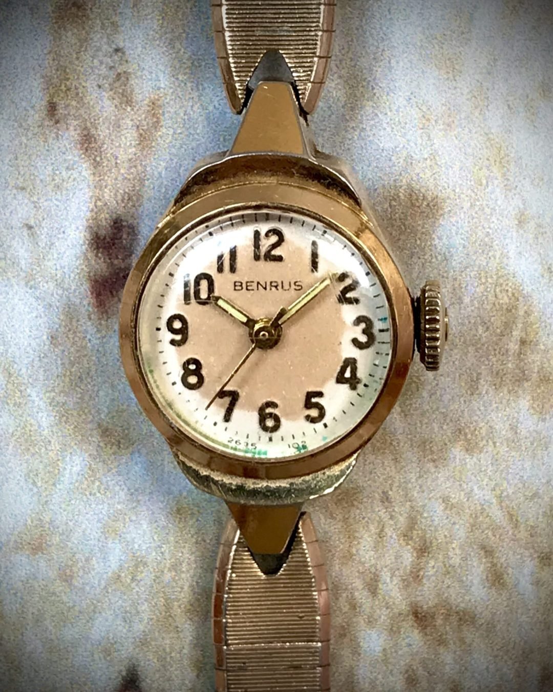 Reloj antiguo Benrus, Reloj de señora Benrus, Temppus, relojes antiguos, relojes vintage, relojes de colección, relojes clásicos, relojes mecánicos, relojería vintage, relojes de lujo, restauración de relojes, relojes automáticos, relojes de bolsillo, relojes antiguos restaurados, relojes antiguos de lujo, relojería artesanal, relojes de época, relojes suizos antiguos, relojes de pulsera vintage, relojes históricos, relojes de segunda mano, relojes raros.