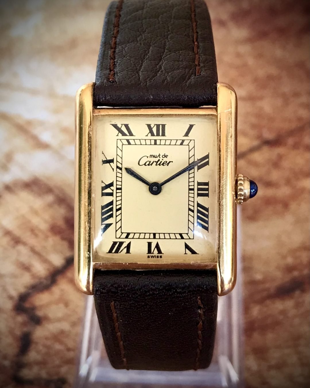 Reloj Cartier, Cartier Must, Cartier Tank, Temppus, relojes antiguos, relojes vintage, relojes de colección, relojes clásicos, relojes mecánicos, relojería vintage, relojes de lujo, restauración de relojes, relojes automáticos, relojes de bolsillo, relojes antiguos restaurados, relojes antiguos de lujo, relojería artesanal, relojes de época, relojes suizos antiguos, relojes de pulsera vintage, relojes históricos, relojes de segunda mano, relojes raros.